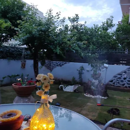 Modern Near Airport, Port & Beach Apartment Nea Alikarnassos